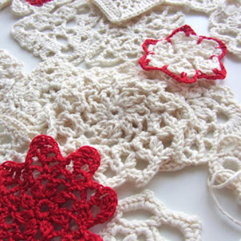 Lace bunting crochet